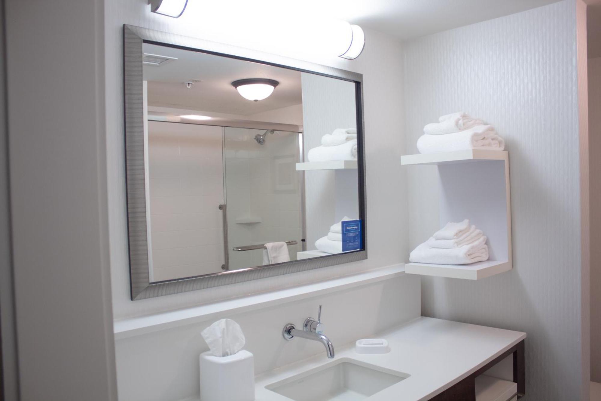Hampton Inn & Suites Big Rapids, Mi מראה חיצוני תמונה