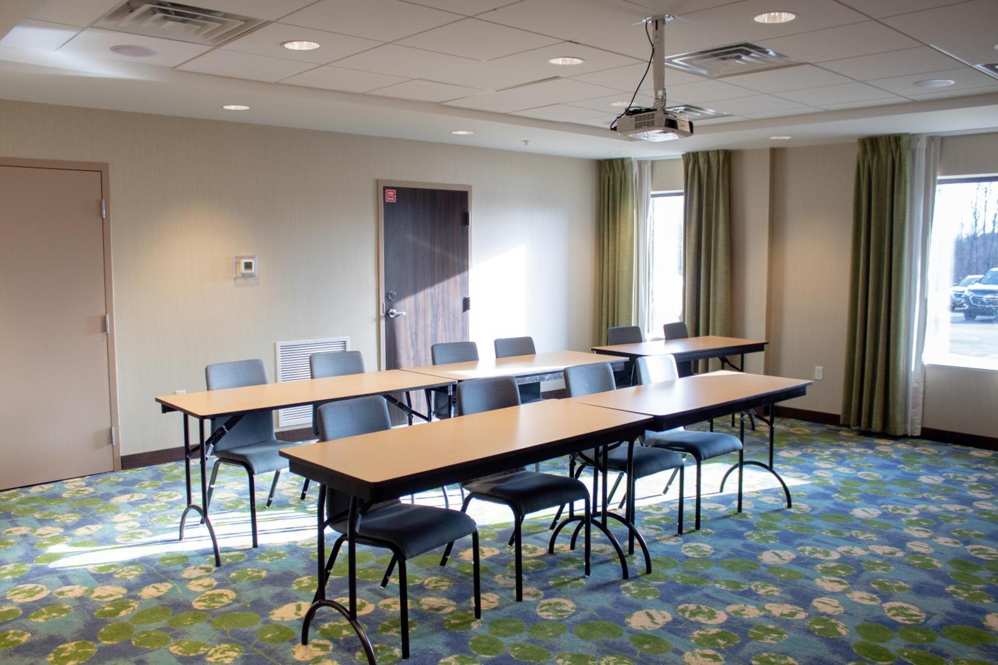 Hampton Inn & Suites Big Rapids, Mi מראה חיצוני תמונה